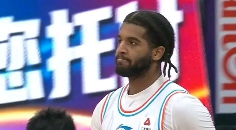 包含山东高速CBA逆转天津先行者，高诗岩关键抢断改写走势的词条